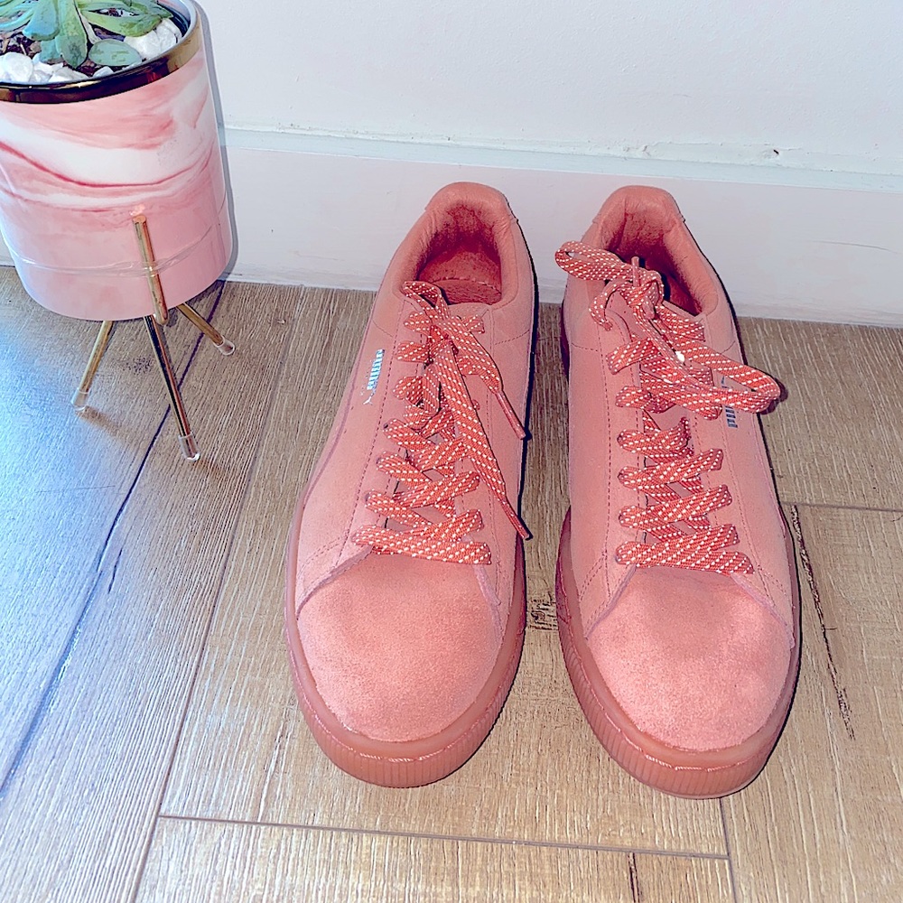 Puma Peach Sneakers Like New